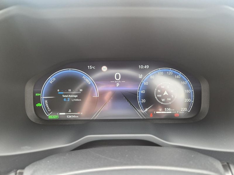 2023 Toyota RAV4 Edge Auto eFour Photo 7