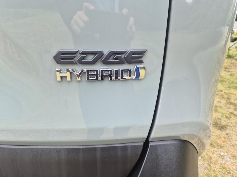 2023 Toyota RAV4 Edge Auto eFour Photo 20